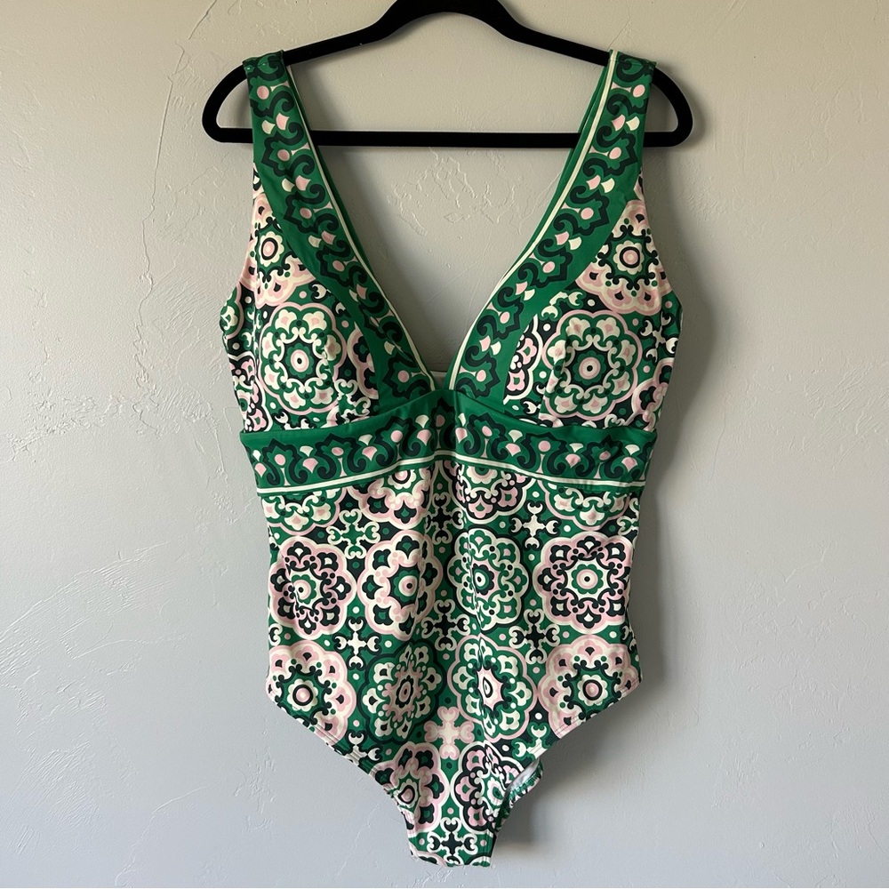 Boden Porto V-Neck One Piece Swimsuit Geometric Tile Green Pink 16-18 Regular